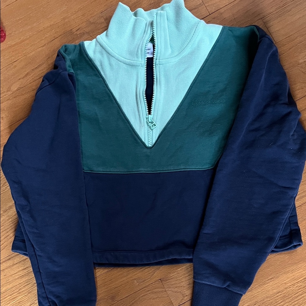 Outdoor Voices Teal and Navy sweatshirt
